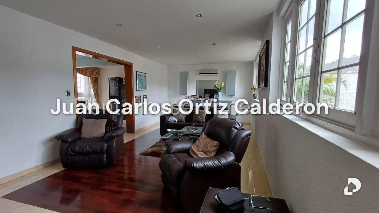 Casa en Prados del Este, Caracas – 15