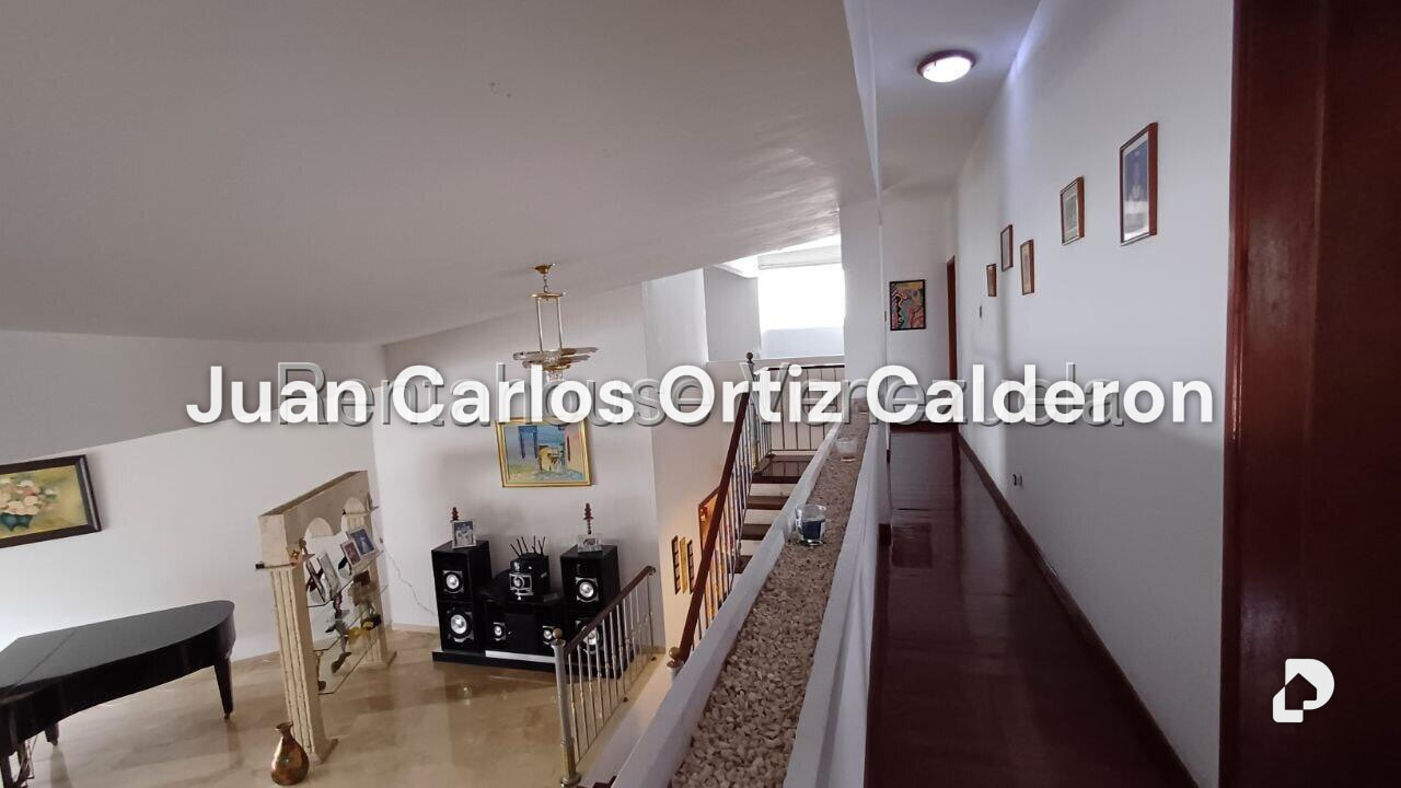 Casa en Prados del Este, Caracas – 19