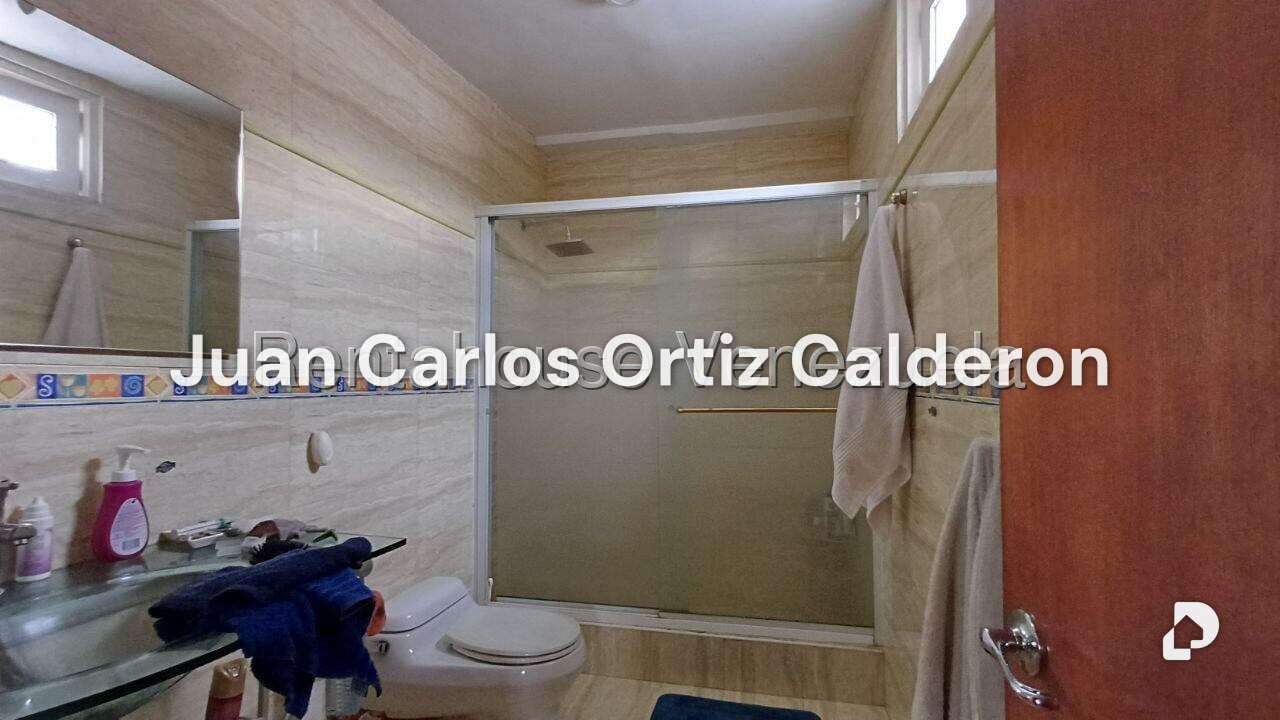 Casa en Prados del Este, Caracas – 24