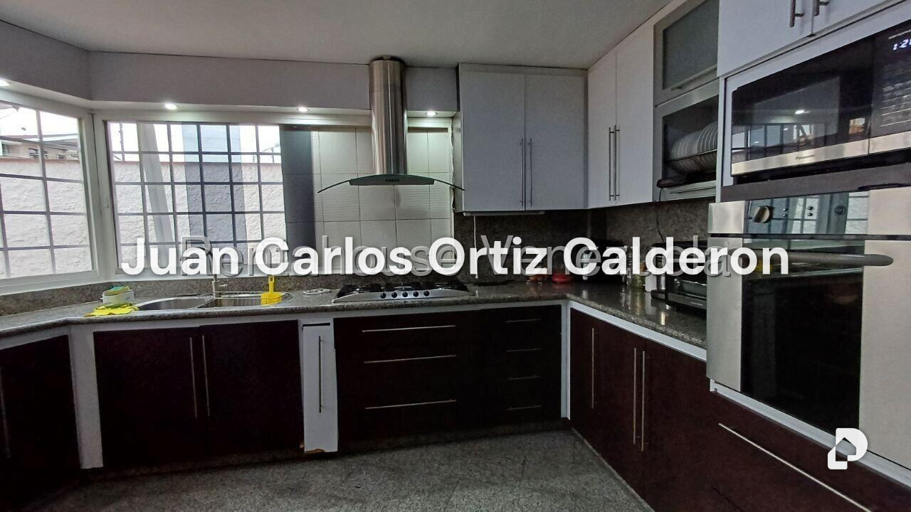 Casa en Prados del Este, Caracas – 10