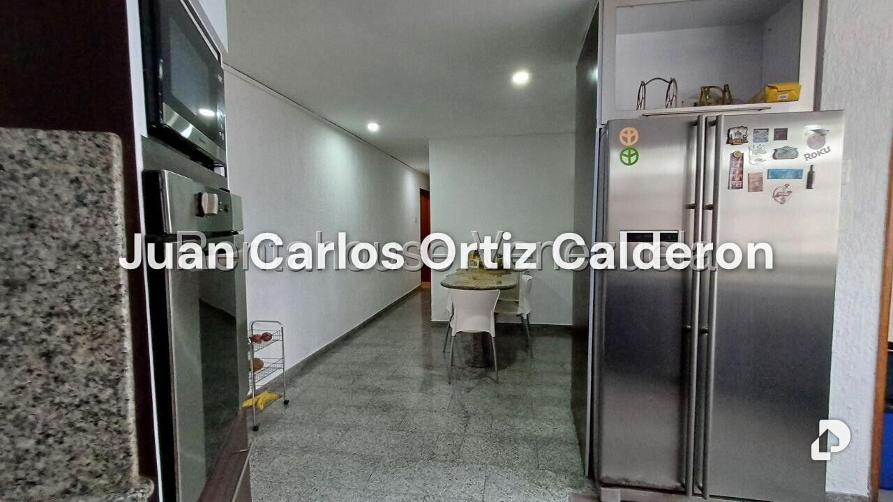 Casa en Prados del Este, Caracas – 12