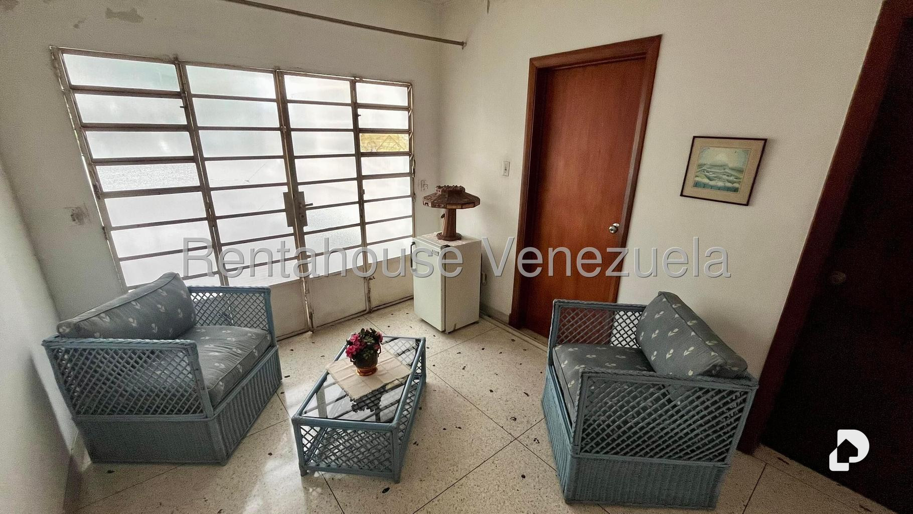 Casa en Alta Florida, Caracas – 24