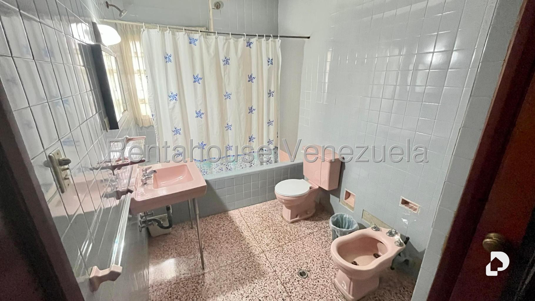 Casa en Alta Florida, Caracas – 27
