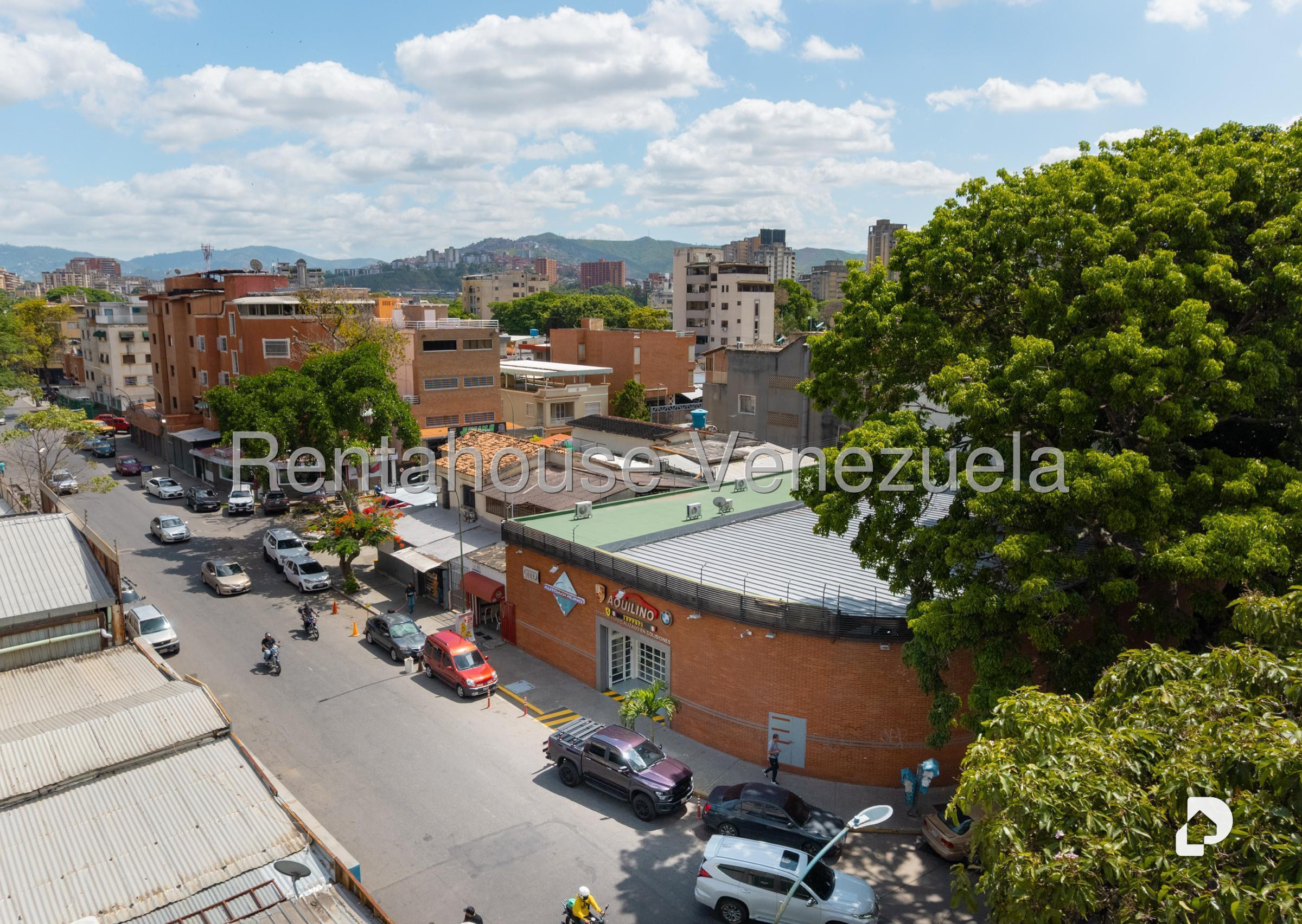 Local comercial en Los Chaguaramos, Caracas