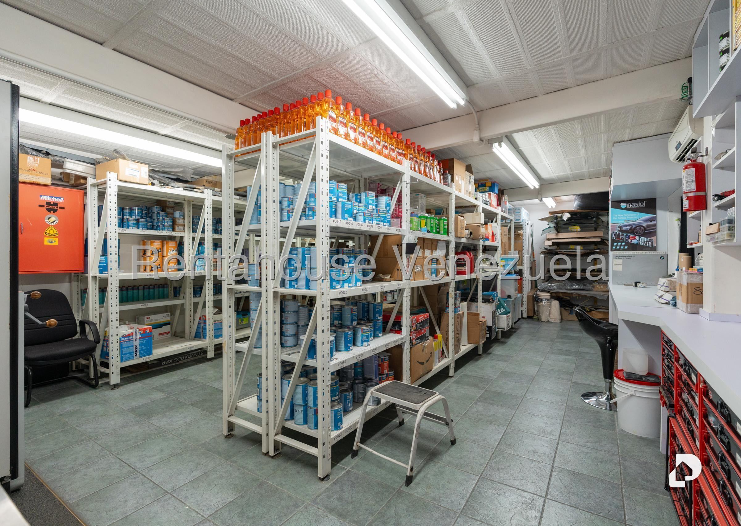 Local comercial en Los Chaguaramos, Caracas