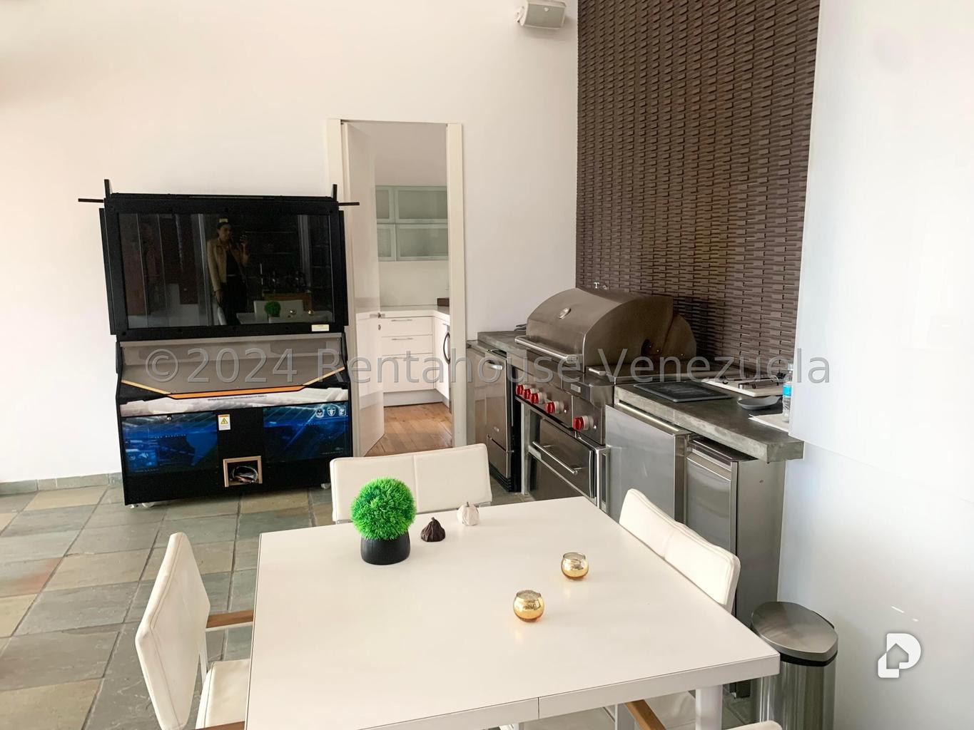 Apartamento en Las Mercedes, Caracas – 28