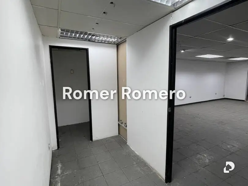Local comercial en Zona Industrial, Valencia – 5