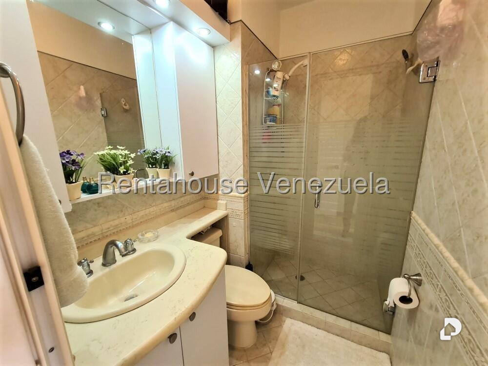 Apartamento en Urbanización Villa Nueva del Hatillo, Caracas
