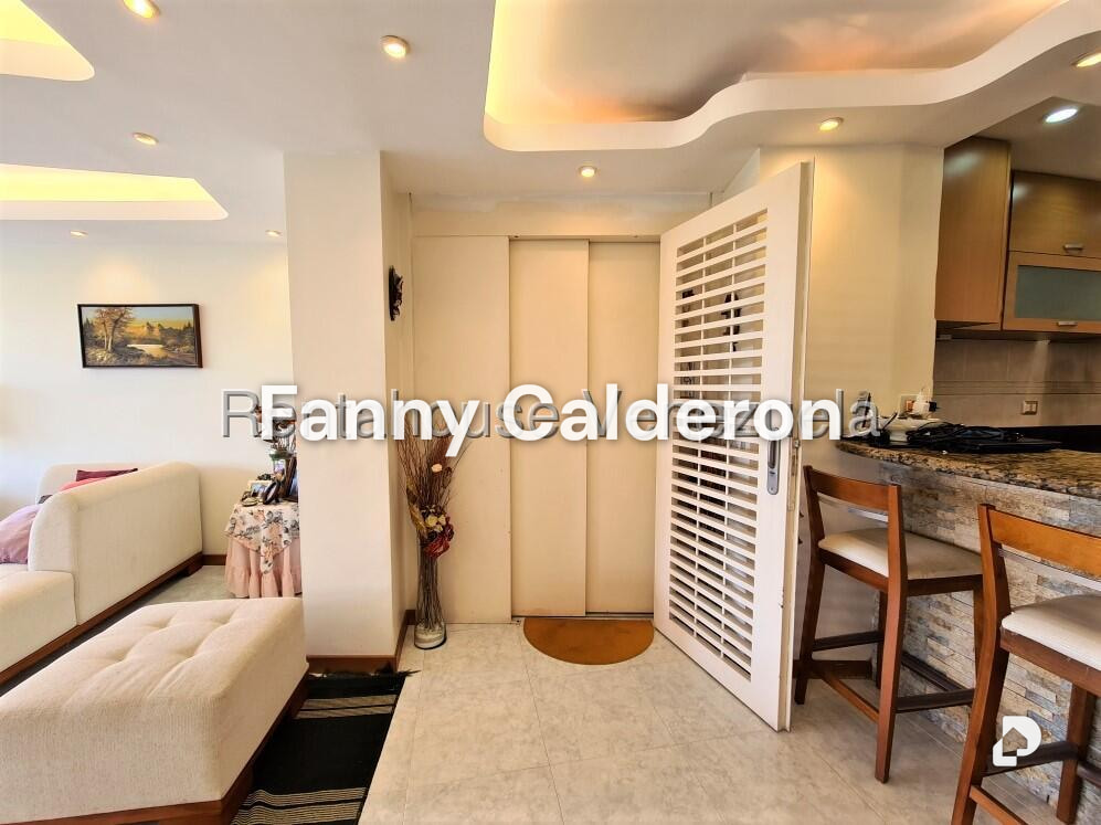 Apartamento en Urbanización Villa Nueva del Hatillo, Caracas – 2
