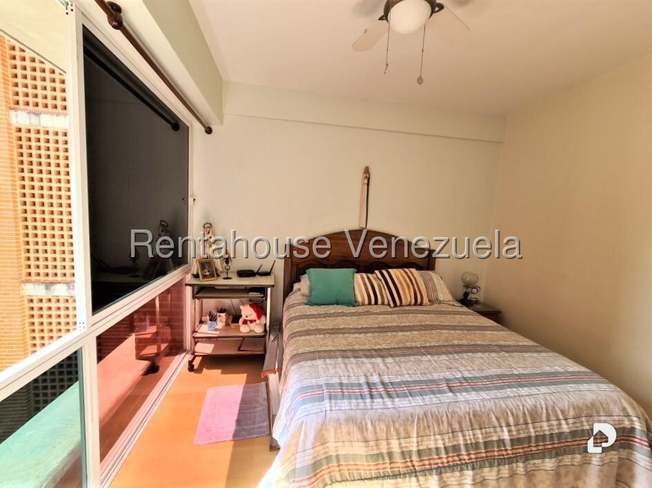 Apartamento en Urbanización Villa Nueva del Hatillo, Caracas
