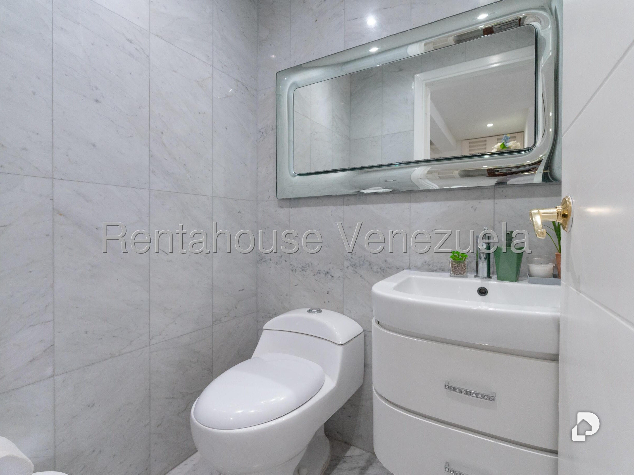 Casa en Alto Hatillo, Caracas – 17
