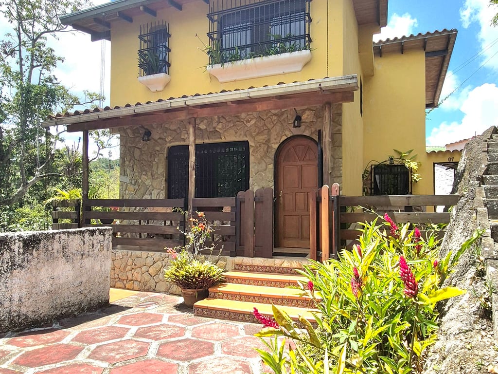Casa en San Antonio de Los Altos, Altos Mirandinos - 1