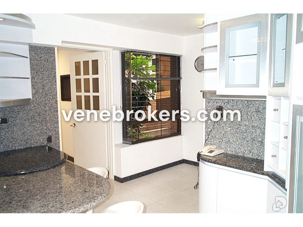 Apartment in Campo Alegre, Caracas – 2