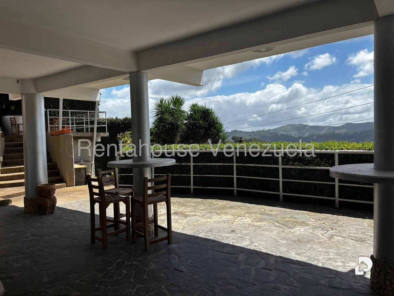 Casa en Lomas del Halcon, Caracas – 5
