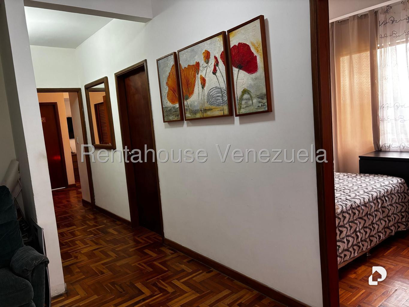 Casa en Lomas del Halcon, Caracas – 14