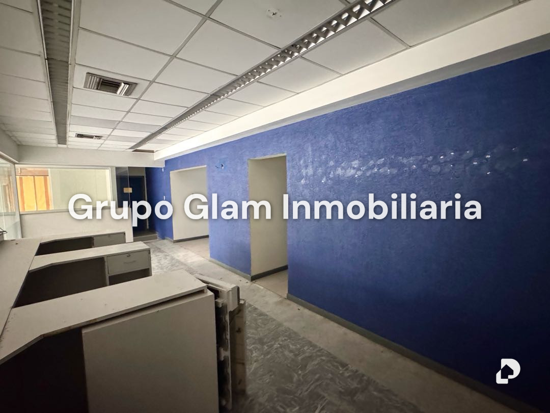 Local comercial en Los Palos Grandes, Caracas – 12
