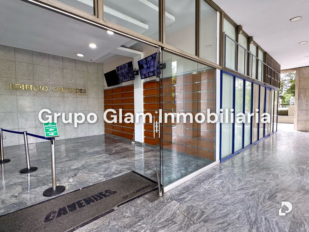 Local comercial en Los Palos Grandes, Caracas – 2