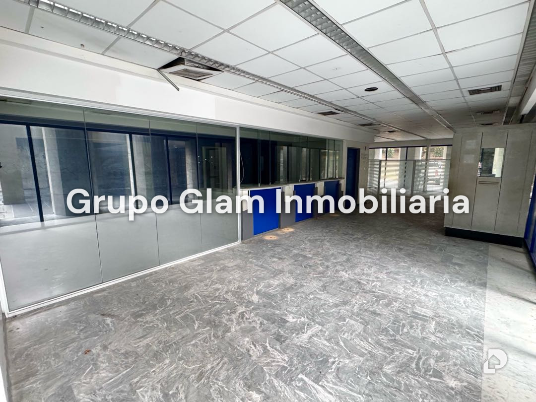Local comercial en Los Palos Grandes, Caracas – 9