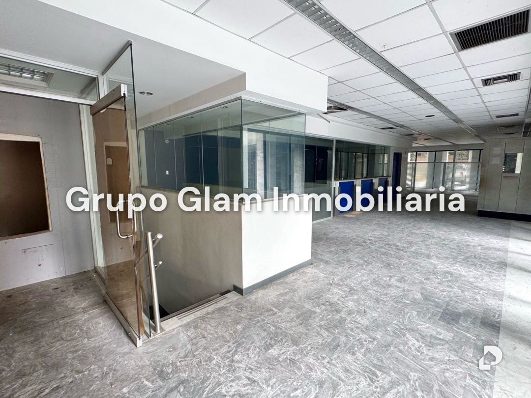 Local comercial en Los Palos Grandes, Caracas – 8