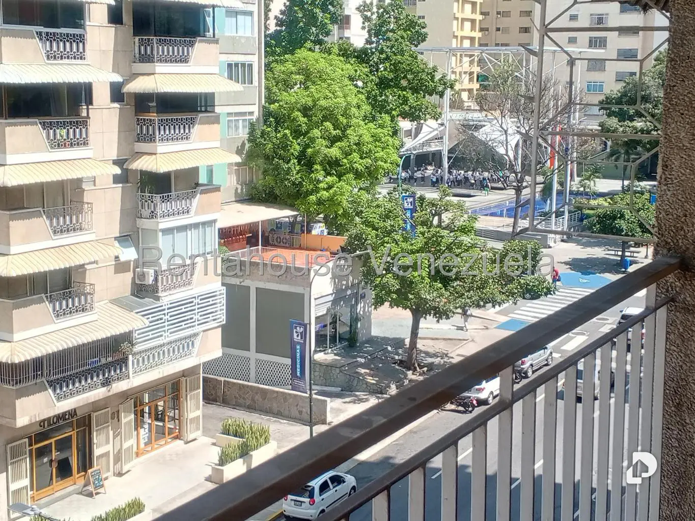 Apartamento en Los Palos Grandes, Caracas – 14