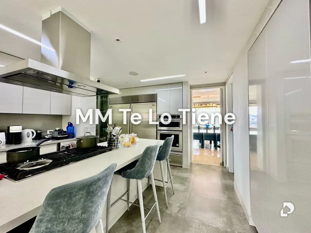 Penthouse in Altamira, Caracas – 16