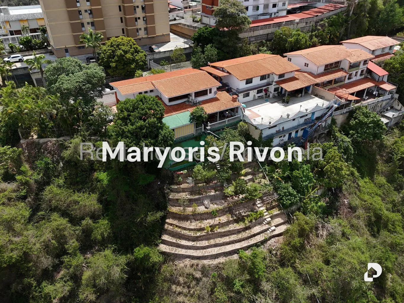Casa en Colinas de Santa Mónica, Caracas – 2