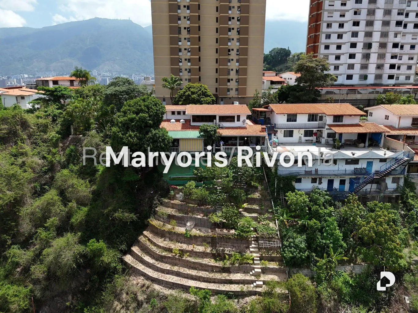 Casa en Colinas de Santa Mónica, Caracas – 4