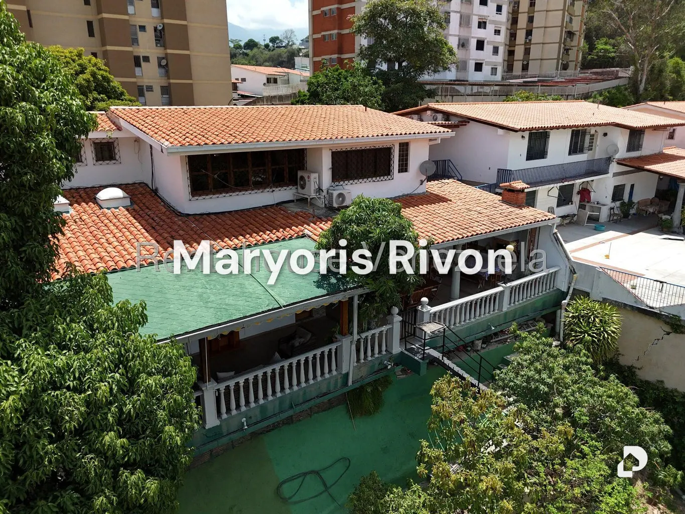 Casa en Colinas de Santa Mónica, Caracas – 1
