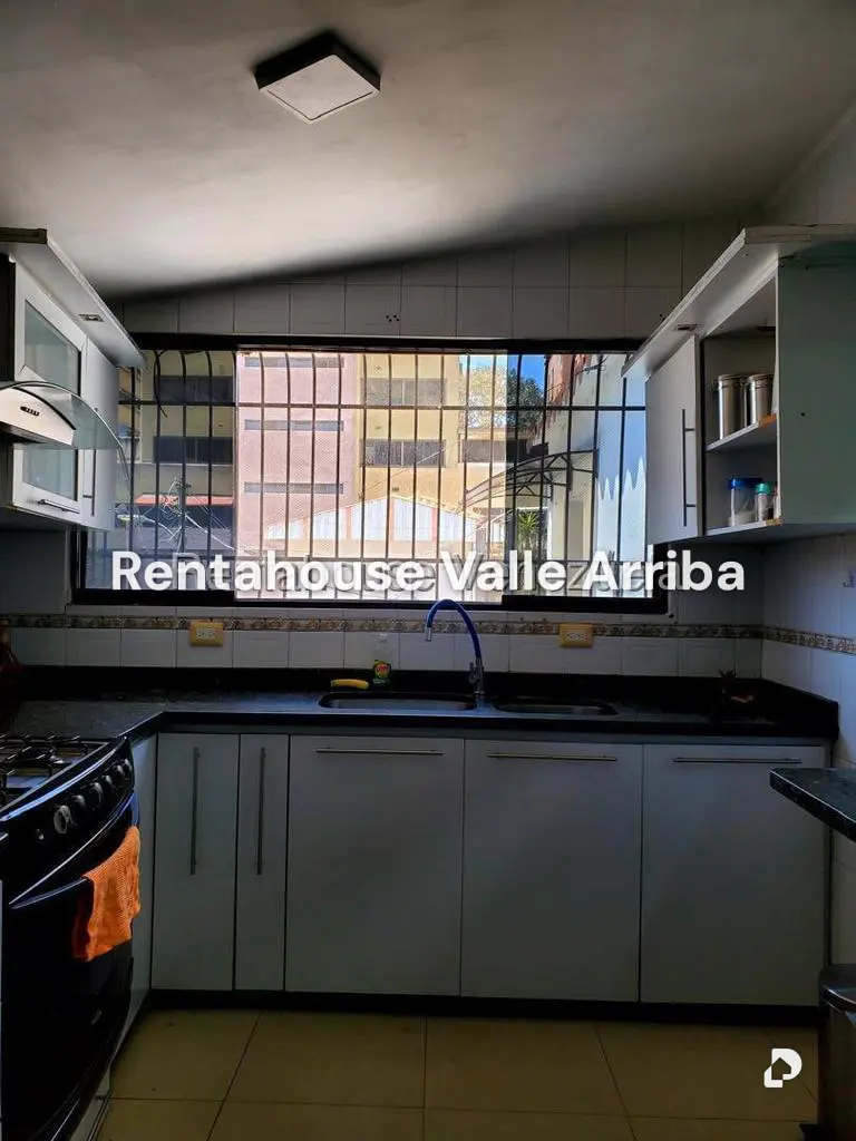 Casa en El Paraíso, Caracas – 25