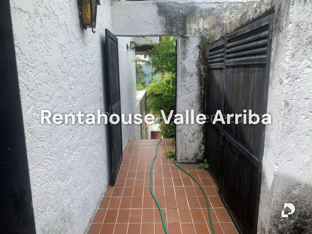 Casa en La Lagunita Country Club, Caracas – 25