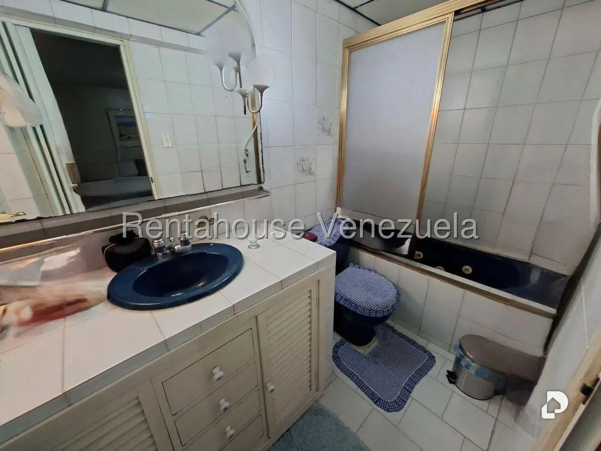 Townhouse en La Boyera, Caracas – 29