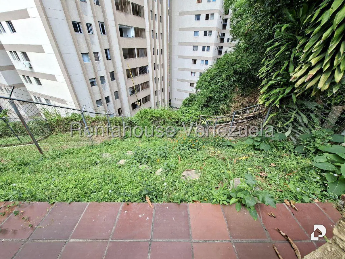 Townhouse en La Boyera, Caracas – 24