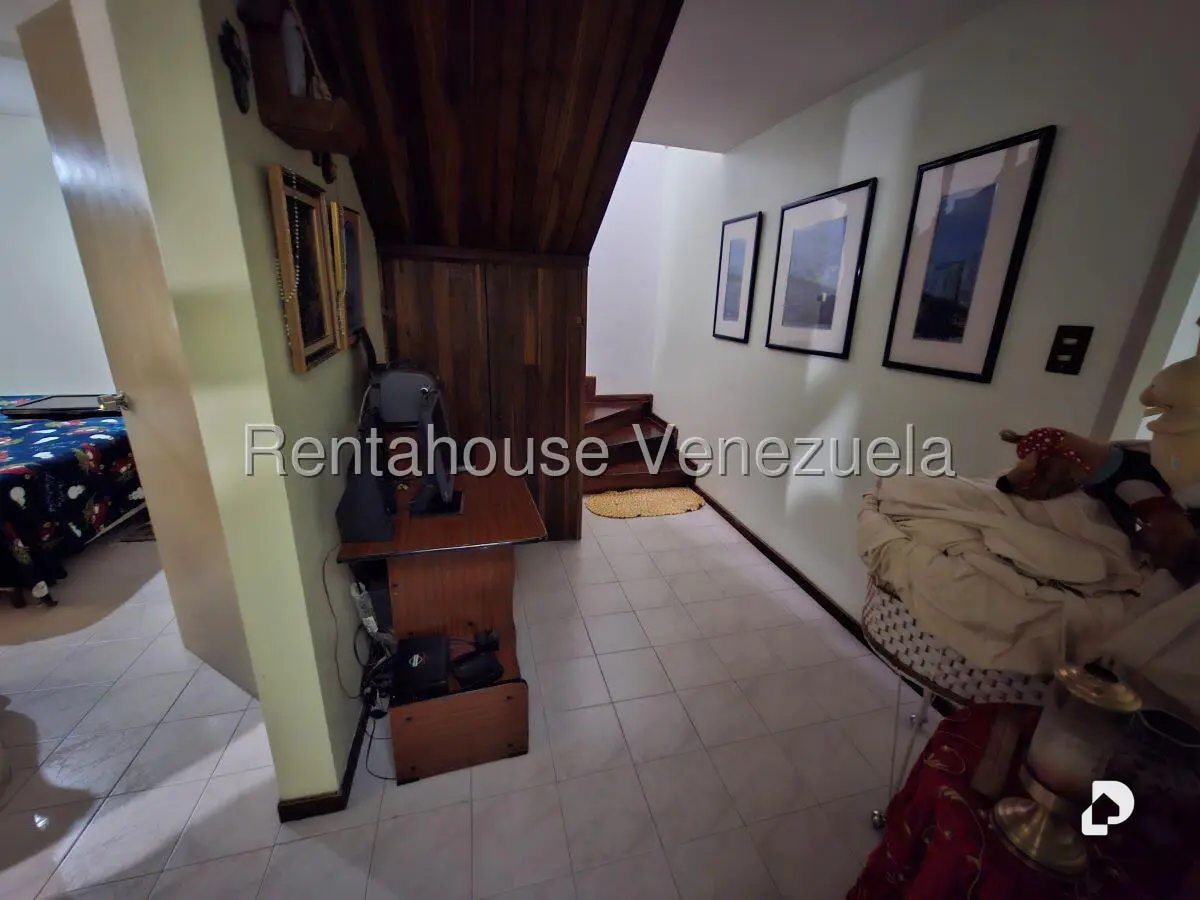 Townhouse en La Boyera, Caracas – 26