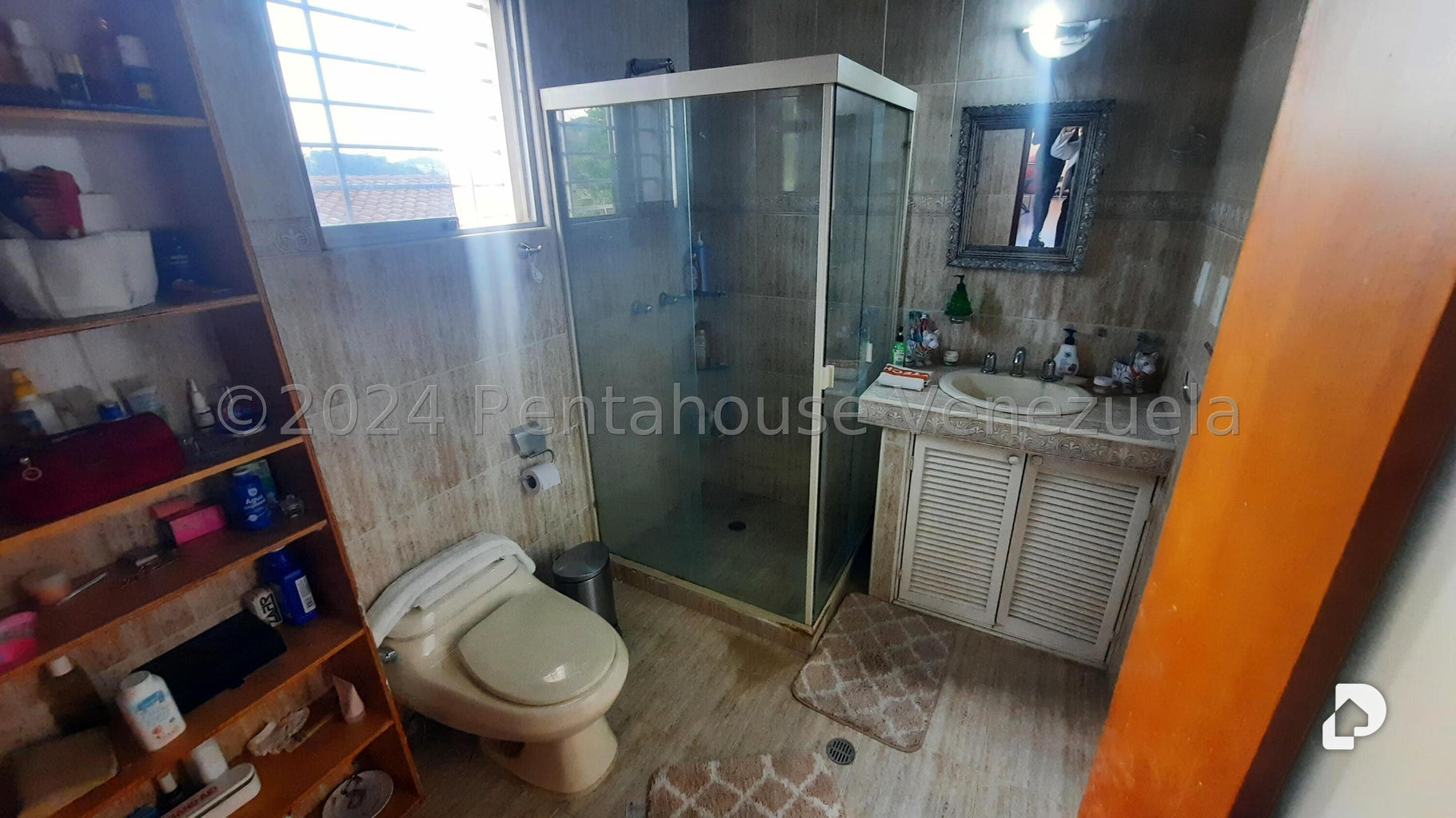 Casa en Cumbres de Curumo, Caracas – 14