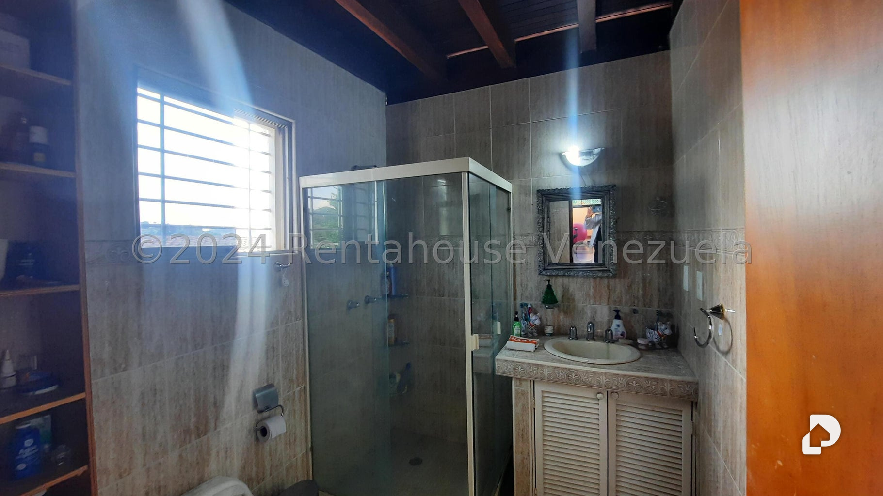 Casa en Cumbres de Curumo, Caracas – 12