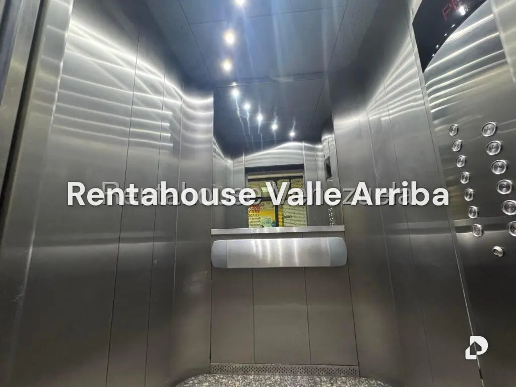 Local comercial en El Rosal, Caracas – 20