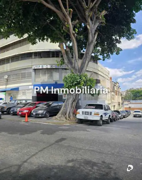 Edificio en Quinta Crespo, Caracas – 1