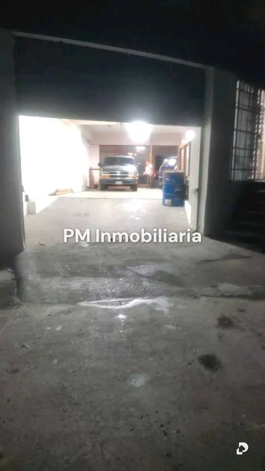 Edificio en Quinta Crespo, Caracas – 3