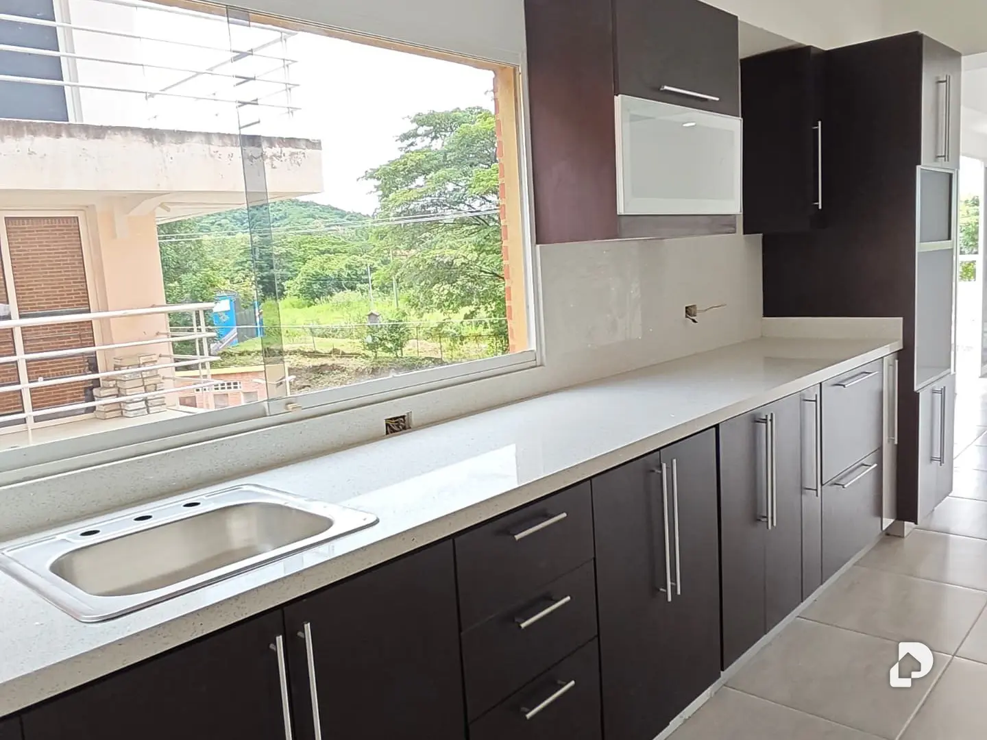 Apartamento en Valle Arriba, Guatire – 1