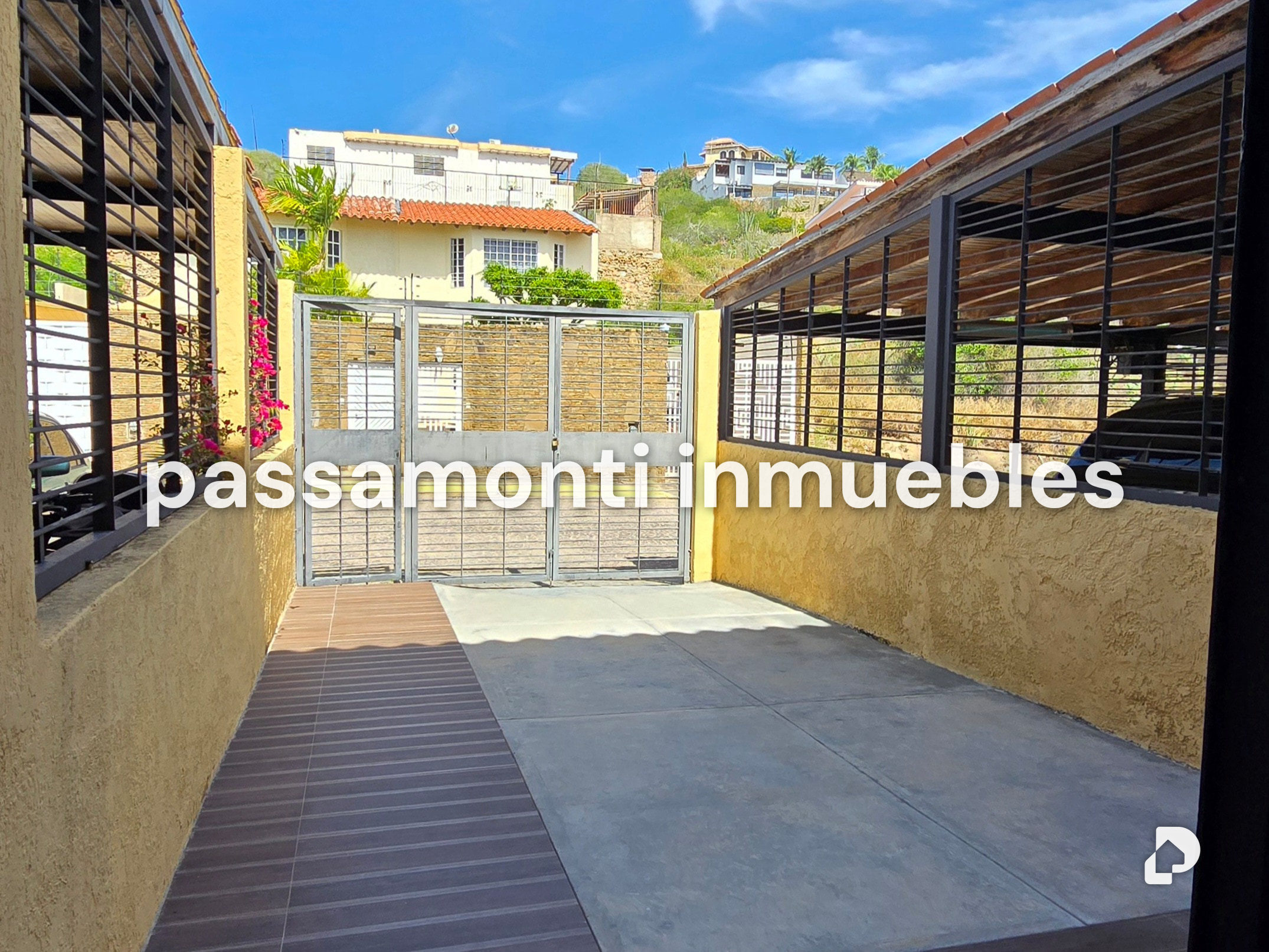 Townhouse en Paraiso, Pampatar – 24