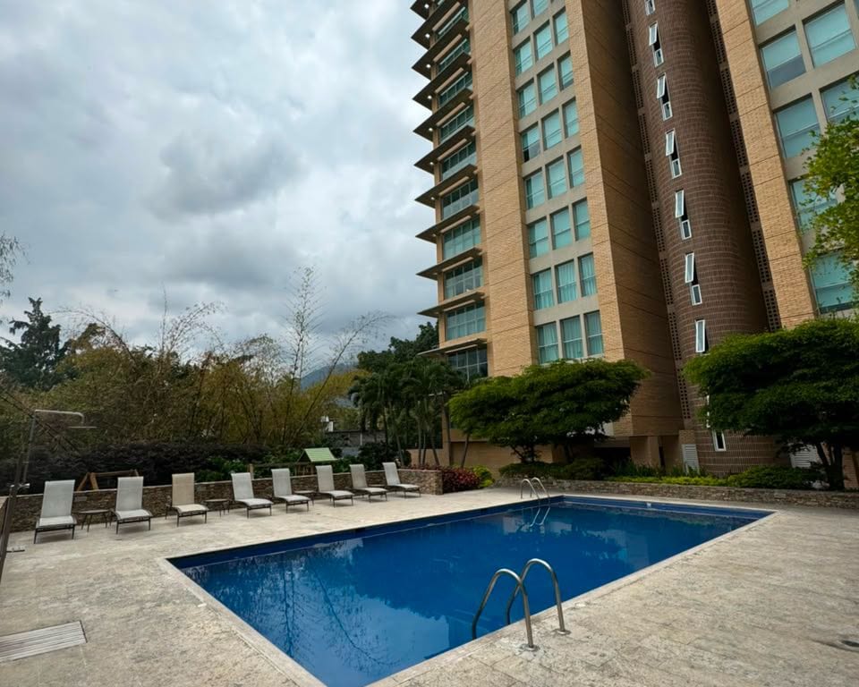 Apartamento en Campo Alegre, Caracas - 1