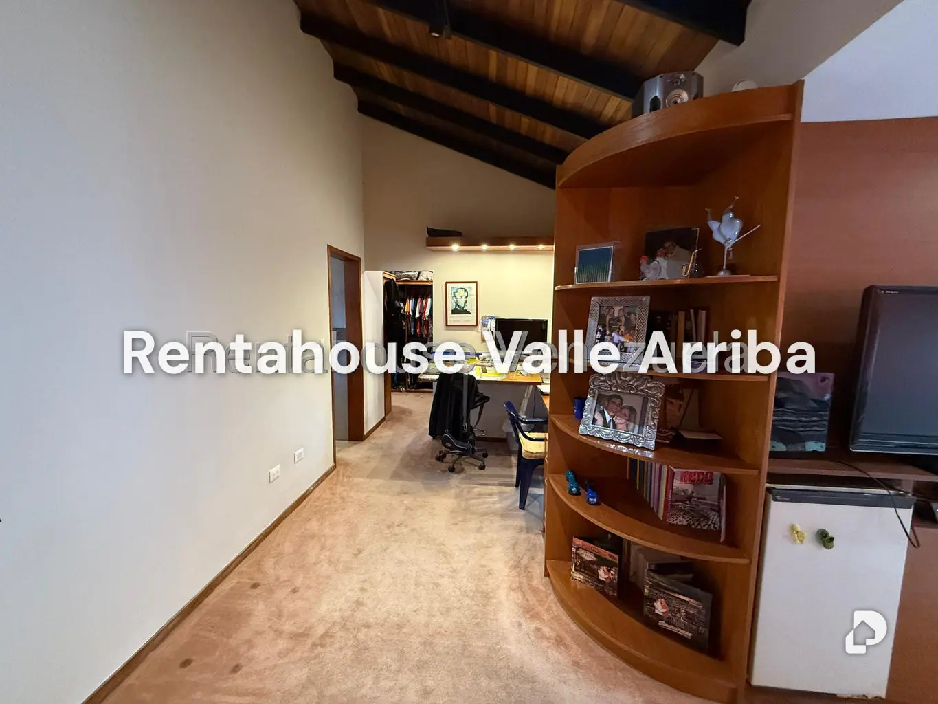 Casa en El Hatillo, Caracas – 25
