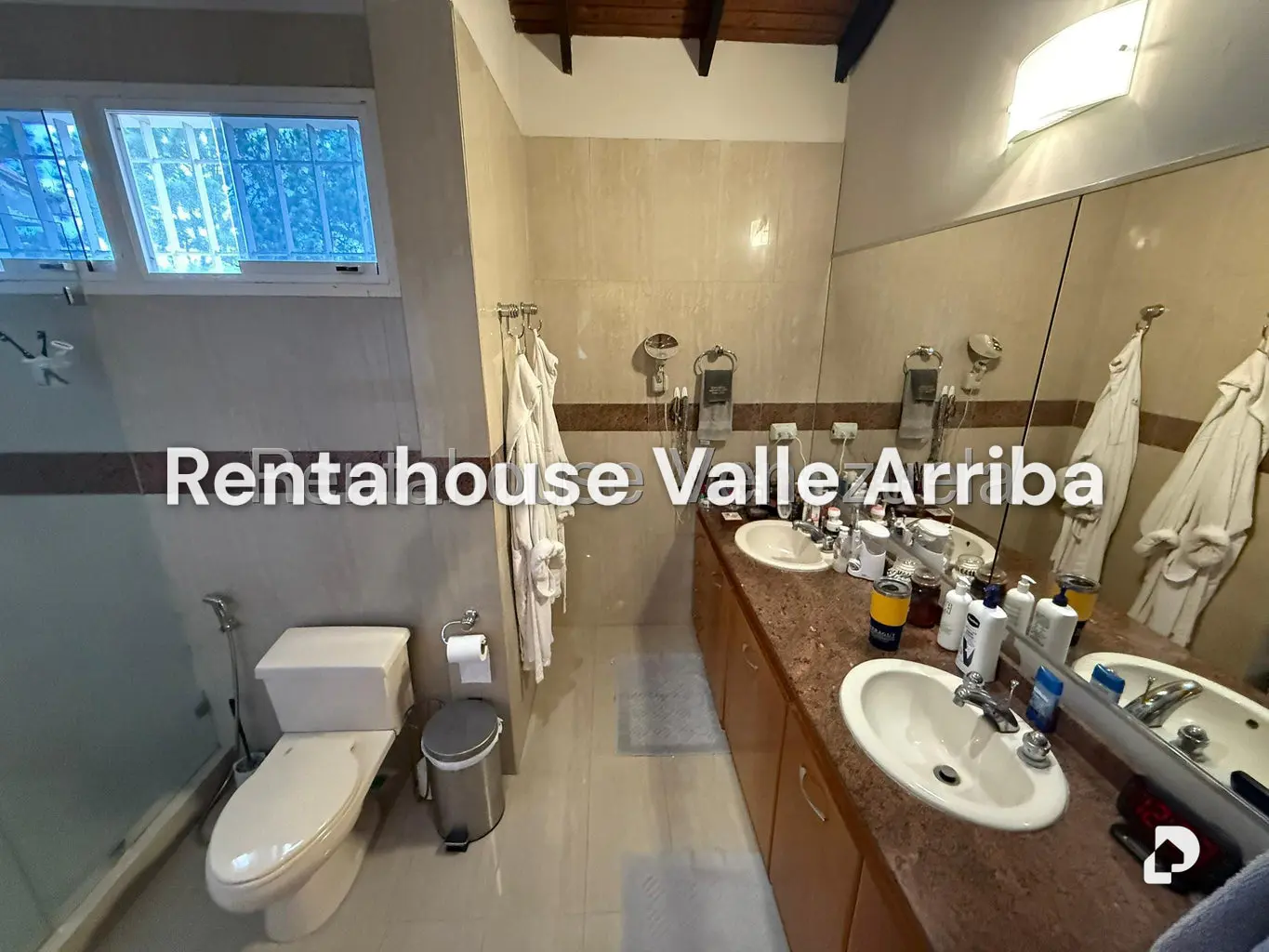 Casa en El Hatillo, Caracas – 29