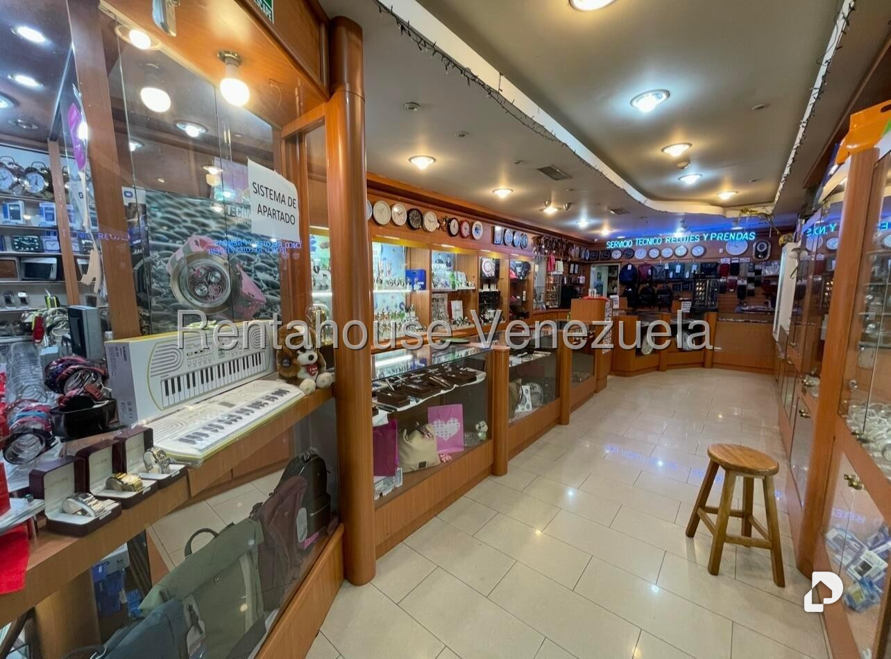 Local comercial en La Rosaleda, San Antonio de Los Altos