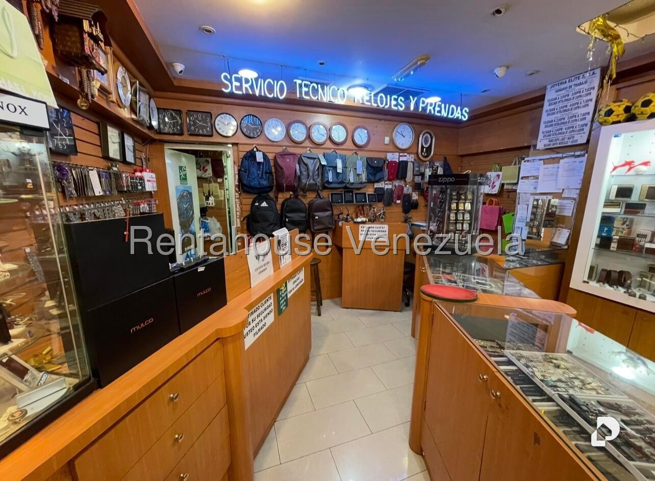 Local comercial en La Rosaleda, San Antonio de Los Altos