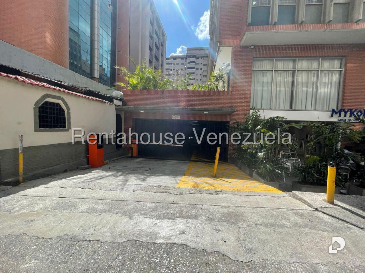 Oficina en El Rosal, Caracas – 17