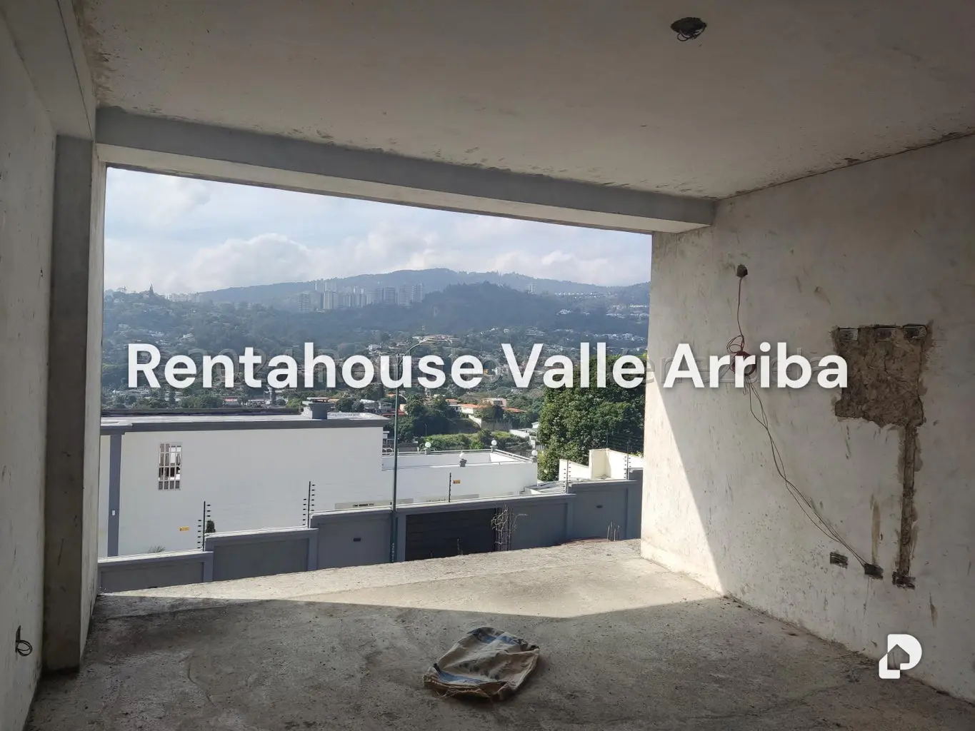 Casa en Prados del Este, Caracas – 28