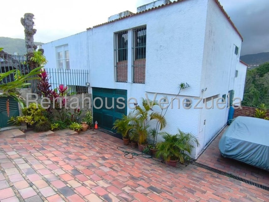 Casa en Lomas De La Trinidad, Caracas - 1