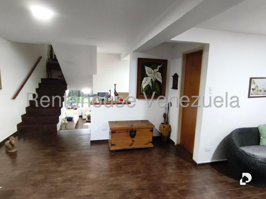 Casa en Lomas De La Trinidad, Caracas – 3