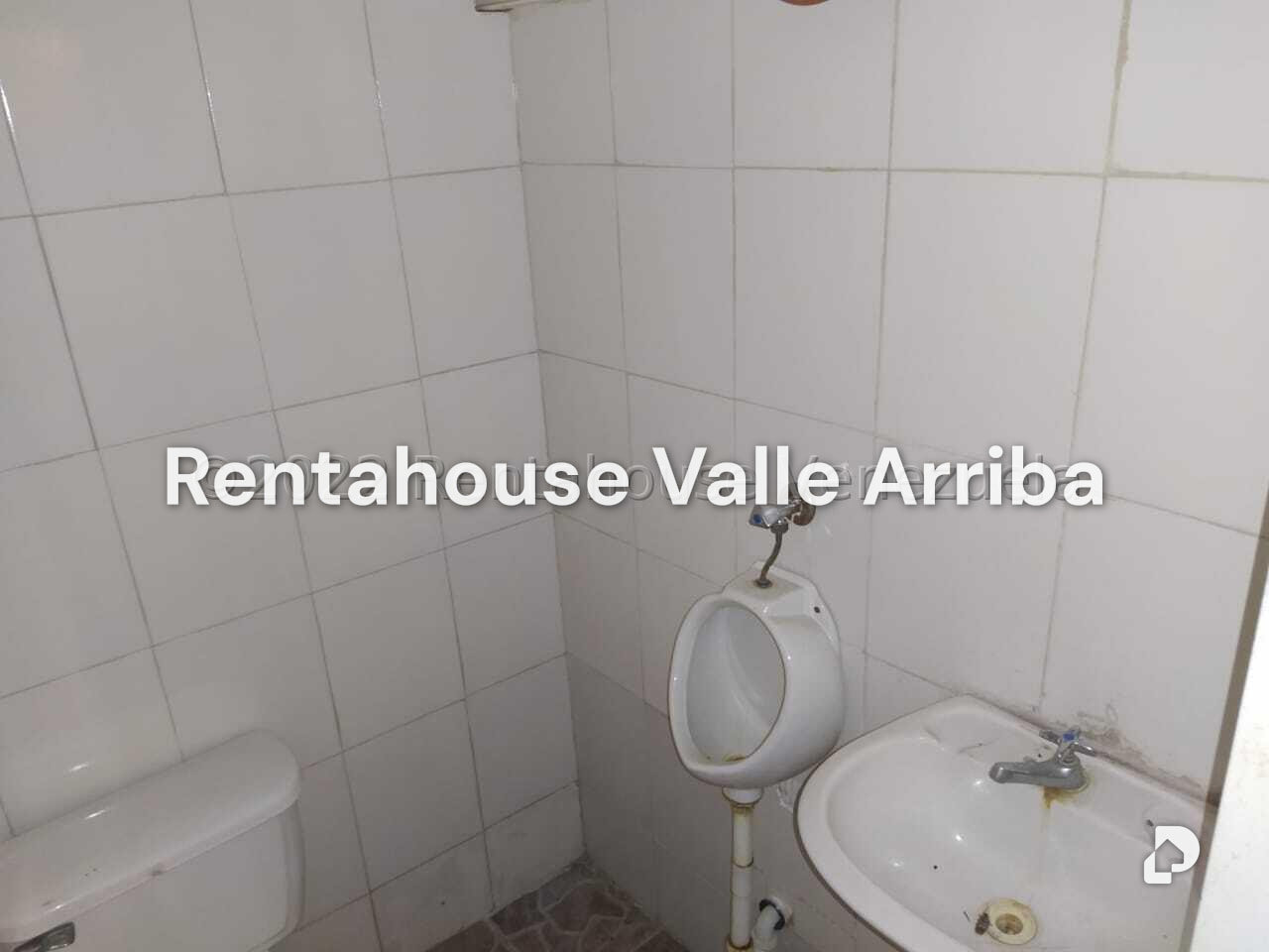 Local comercial en Parroquia Altagracia, Caracas – 24